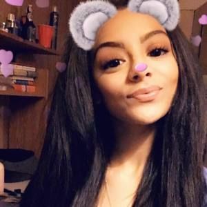 Meet your Posher, Dorielle